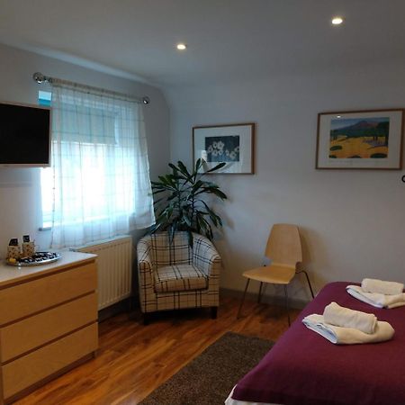 B - Simply Rooms Stow-on-the-Wold Esterno foto